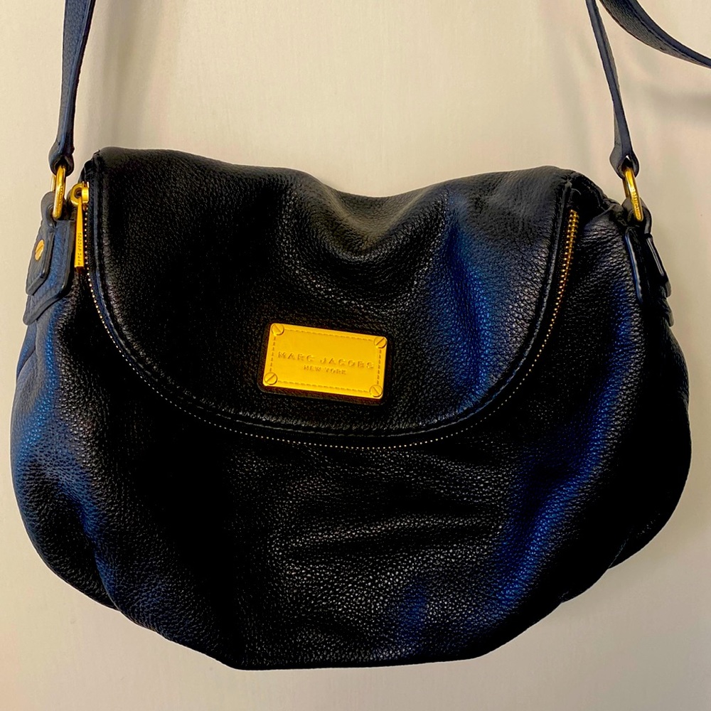 Marc Jacobs black leather purse